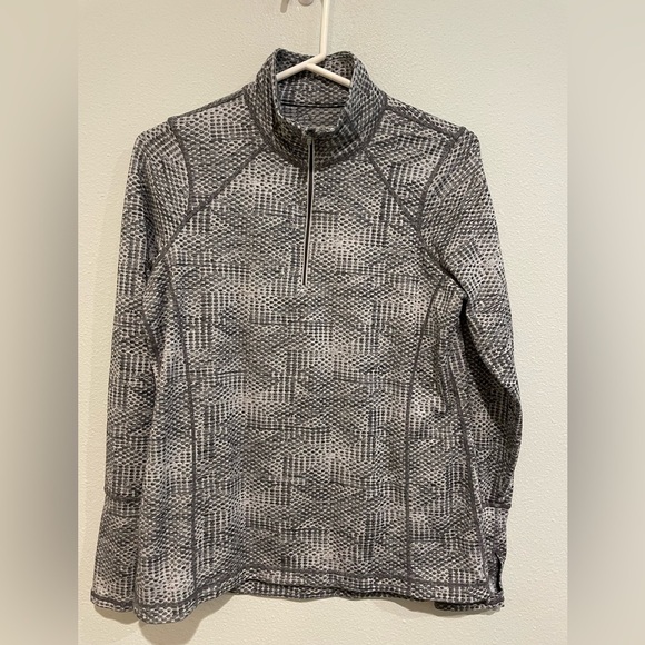 Women’s snakeskin print quarter zip pull over.  Size M - Picture 1 of 4